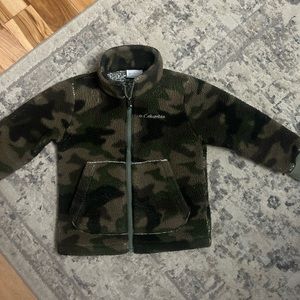Columbia camo sherpa jacket